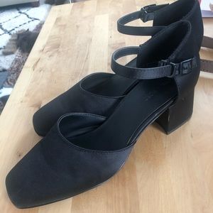 OAK + FORT Black Satin Mary Jane Block Heels US 8